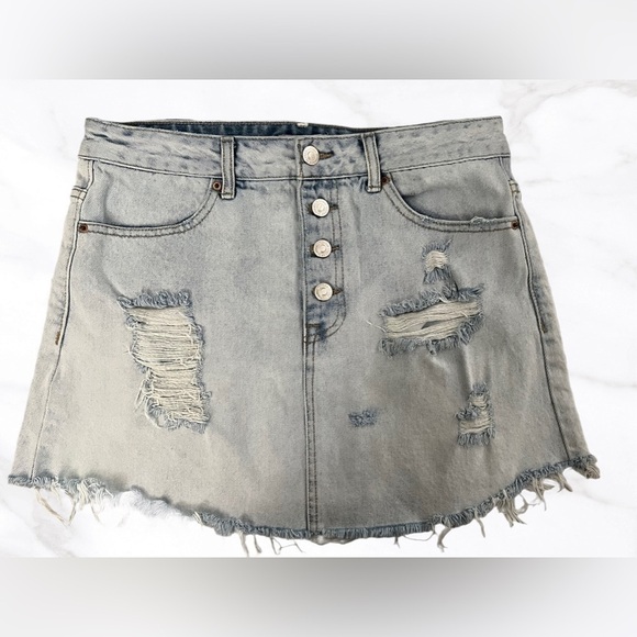 Forever 21 Dresses & Skirts - Forever21 LA. Distressed Jean Skirt size 28